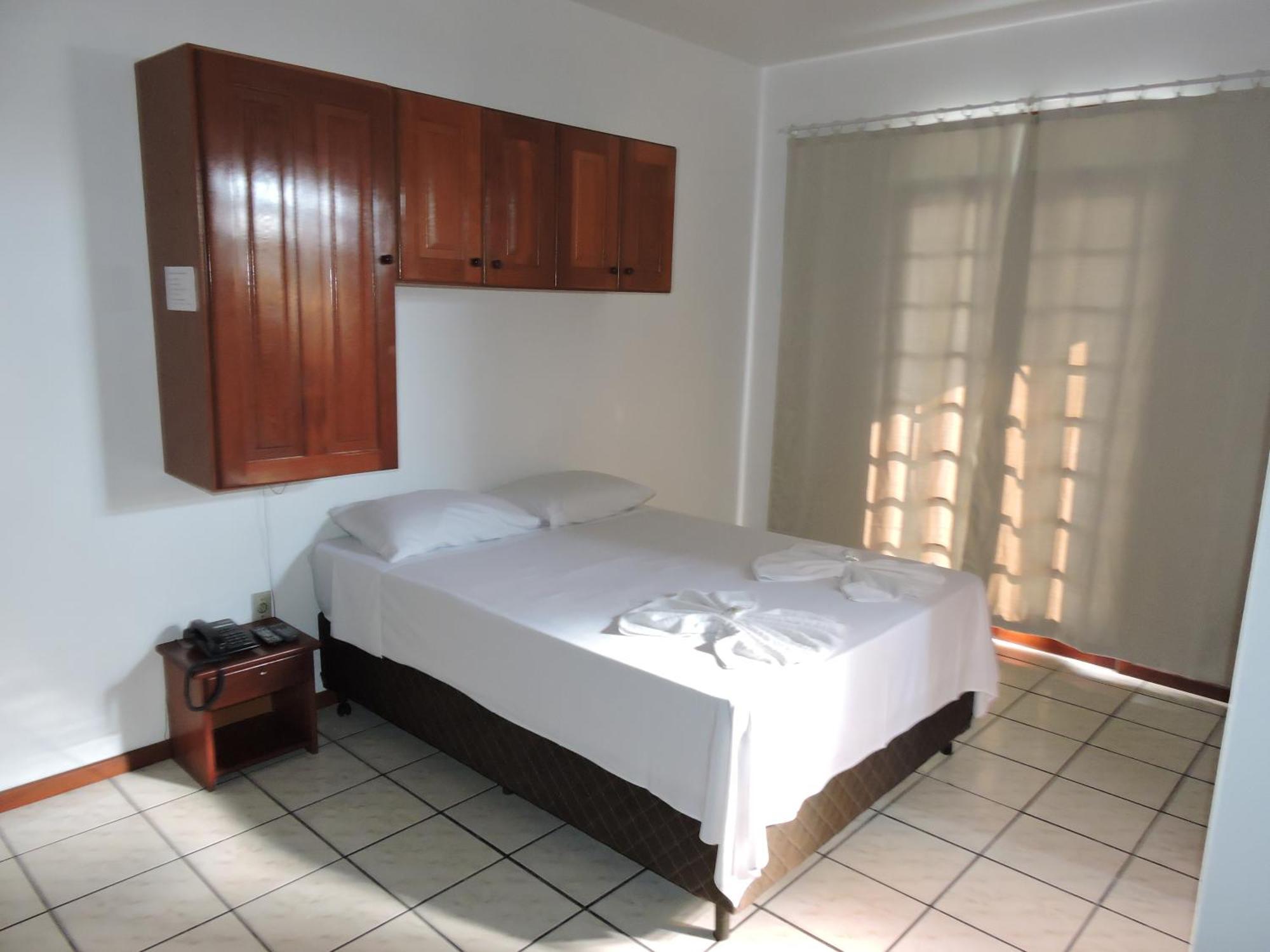 Rede Hs Hotelaria Florianópolis Rum bild